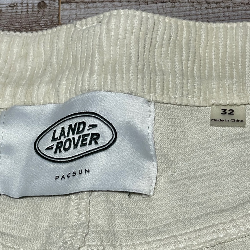 Land Rover PAC-SUN Corduroy Shorts Men's‎ 6in inseam Size 32 Beige - Picture 3 of 7